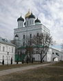 TrintyCathedralPskov.JPG